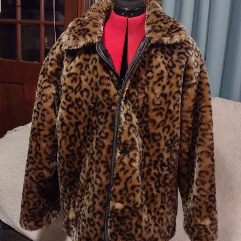 Women's Leopard Print Reversible Winter Jacket